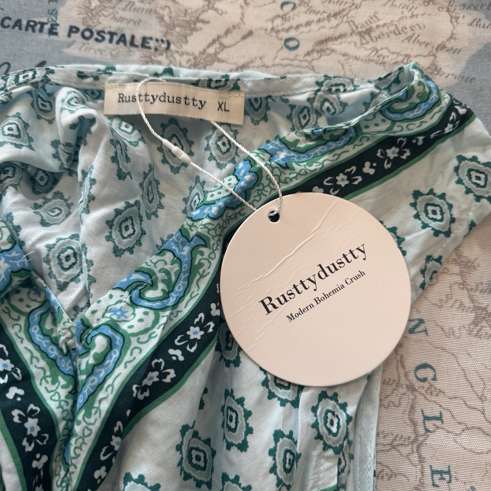 Elegant Teal and White Midi Dress - Picture 8 of 16